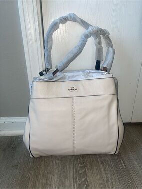 New COACH Lexy Shoulder pebble Bag leather cream purse tote mid size